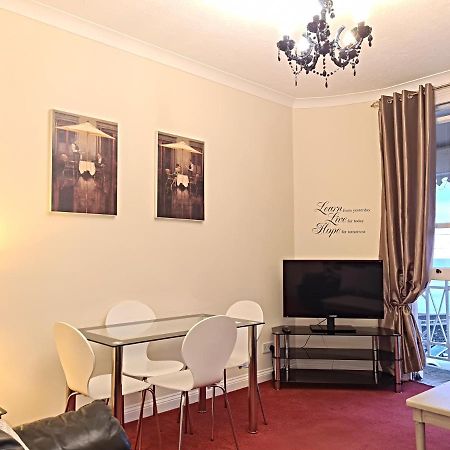 Flat 4, Den House Apartment Teignmouth Bagian luar foto