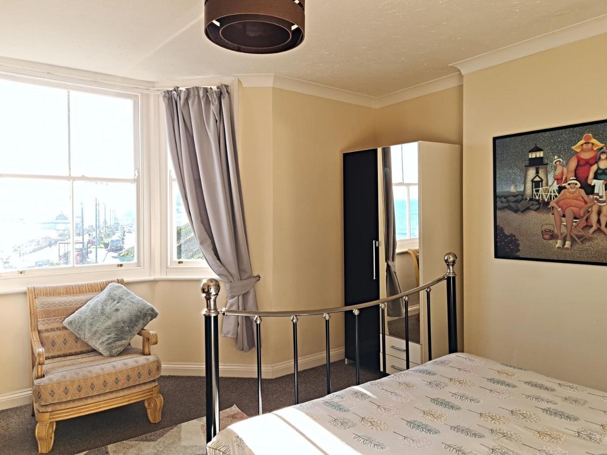 Flat 4, Den House Apartment Teignmouth Bagian luar foto